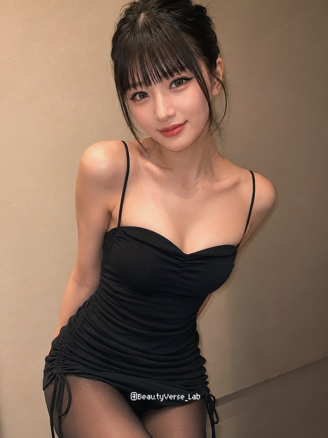 日本美女黑色迷你洋裝半身肖像 AI image prompt example 2